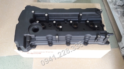 2241025100 Nắp dàn cò Kia Caren