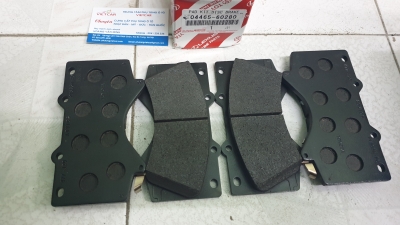0446560280 Má phanh trước Lexus LX 570
