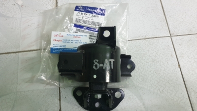 218301J300 Chân treo hộp số Hyundai I20