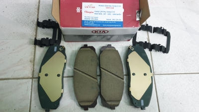 58101A9A10 Má phanh (bố thắng) trước Kia Sedona