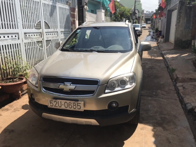 Nhà hẻm nhỏ quay đầu xe khó nên bán gấp xe Captiva 2008 tại Buôn Ma Thuột, Đắk Lắk.