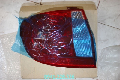 924011C500  Đèn hậu (đèn lái sau) trái Hyundai Getz