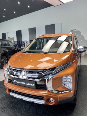 MITSUBISHI XPANDER CROSS  2020 TRẢ GÓP 90% GIÁ 670TT