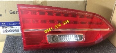 924052W135 Đèn hậu miếng trong trái Hyundai Santafe