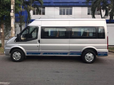 Bán Ford Transit 2014 Mỹ máy dầu, số sàn, bản thường, màu bạc