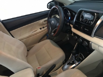 Gia đình cần bán xe Vios E 2017, số tự động, màu vàng cát,
