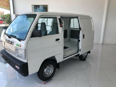 Suzuki Van