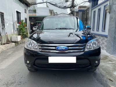Bán Ford Escape 2011, số tự động, màu đen nhánh
