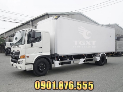 Xe tải Hino FG thùng bảo ôn dài 7m9 hỗ trợ vay cao giao nhanh