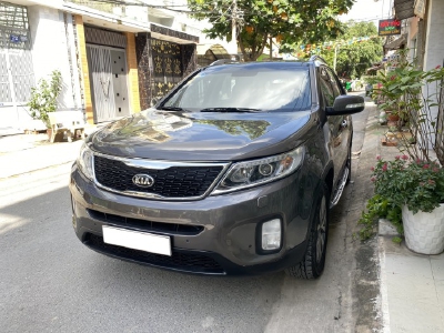 Mình cần bán Kia Sorento GATH nâu tự động 2015 full opstion.