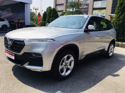 VINFAST LUX SA XE SANG GIÁ BÌNH DÂN