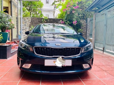 Gia đình cần bán Kia cerato 2.0, sx 2018, số tự động, bản full, màu xanh