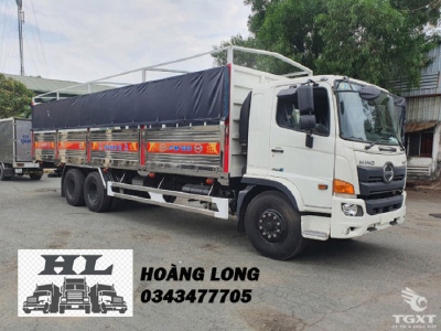 XE TẢI HINO FM THÙNG MUI BẠT - OANH TẠT THỊ TRƯỜNG - BON BON TRÊN ĐƯỜNG