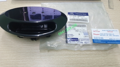 81720B4010 Tay mở cửa cốp hậu  Hyundai i10