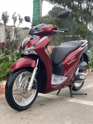 Cần bán SH Việt 150 ABS 2021 màu đỏ siêu lướt như mới