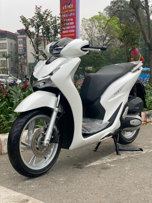 Cần bán SH Việt 150 ABS 2020 Màu Trắng cực đẹp, cực chất